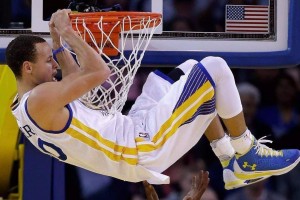 开云体育在线-切特一柱擎天，步行者稳稳碾碎北京队防线