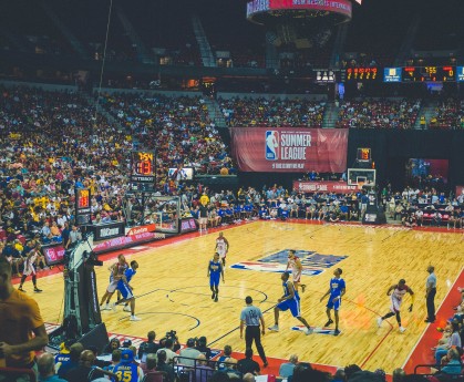 开云体育2026-莫兰特高能输出，当广厦的雷霆遇上真正的雷霆